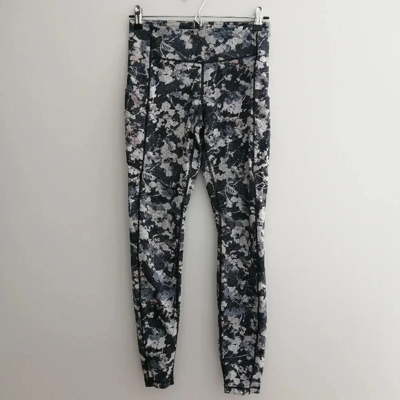 Lululemon Speed Up Tights Leggings Full On Luxtreme 28" in Spring Bloom Multi 6 - Picture 3 of 16